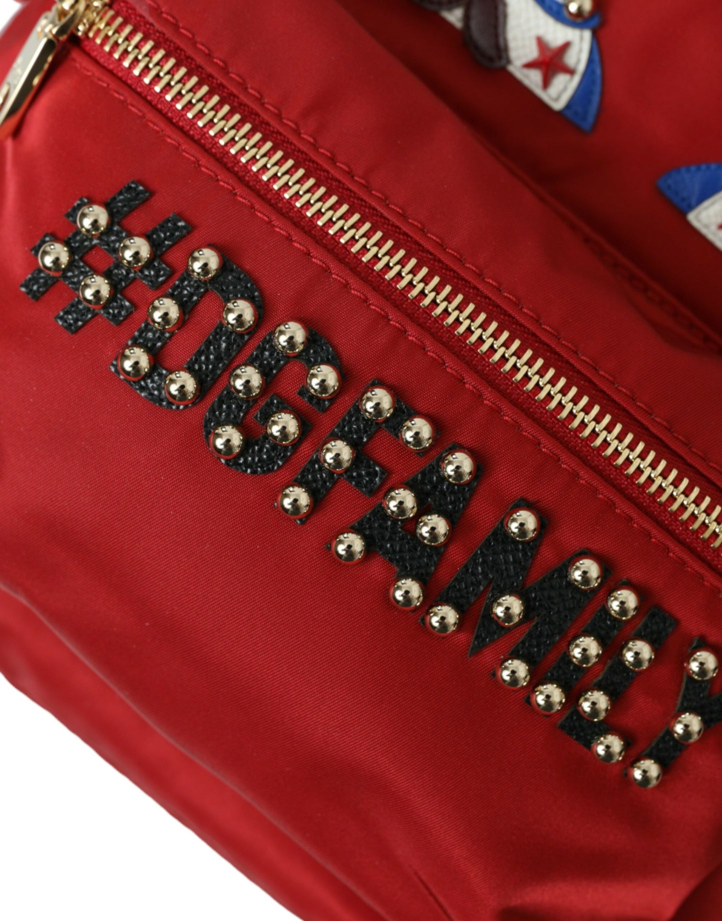 Dolce & Gabbana versierde rode rugzak met goudkleurige details