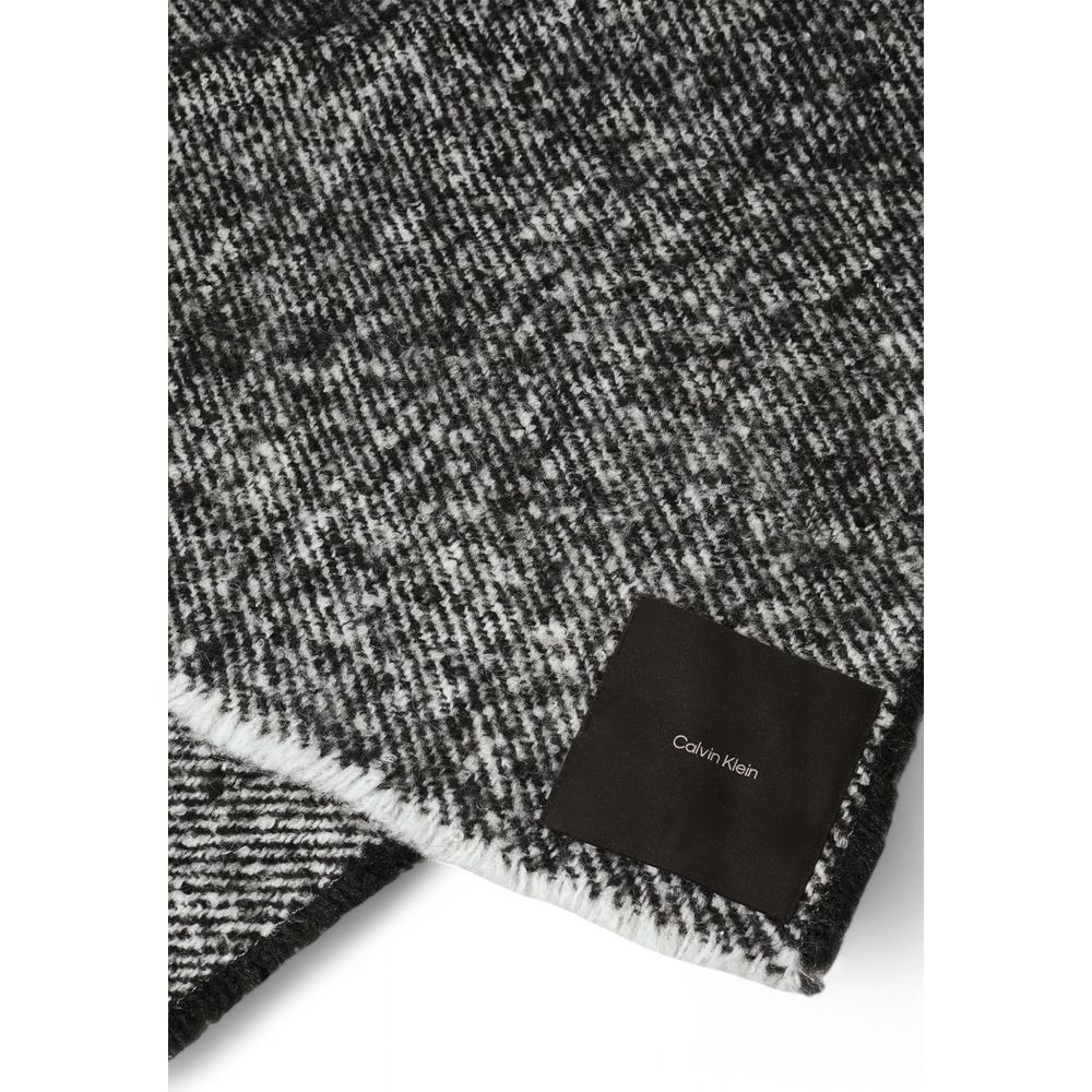 Calvin Klein Black And White Polyester Scarf - MARANOS