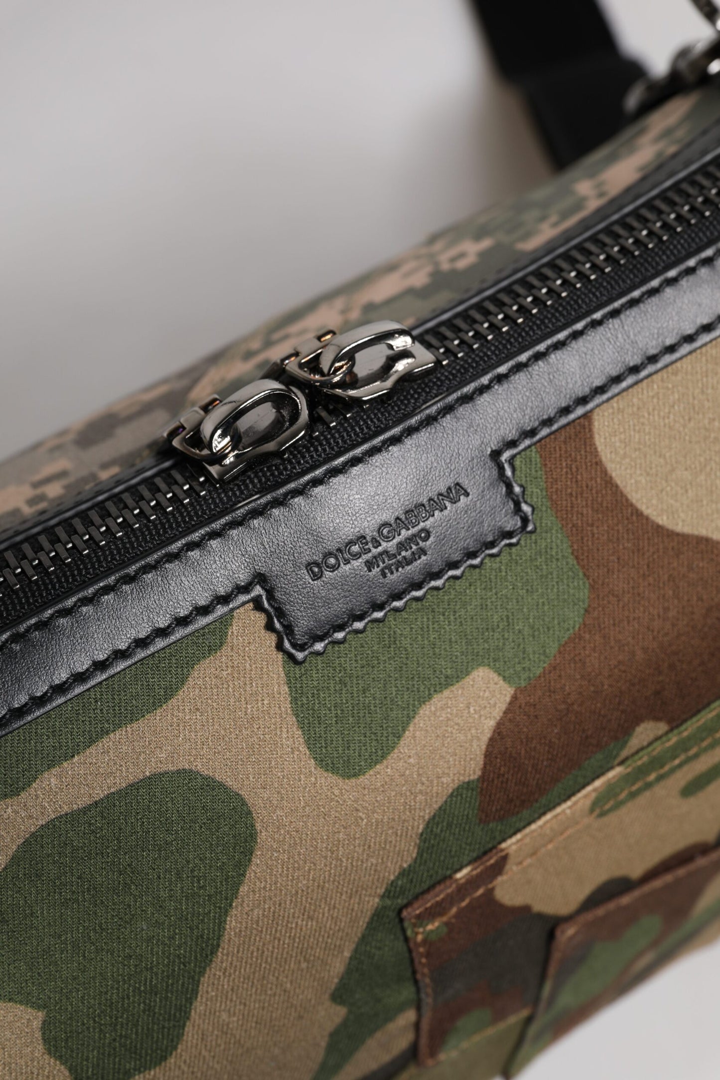 Dolce & Gabbana Multicolor Camouflage Patchwork crossbody Tas
