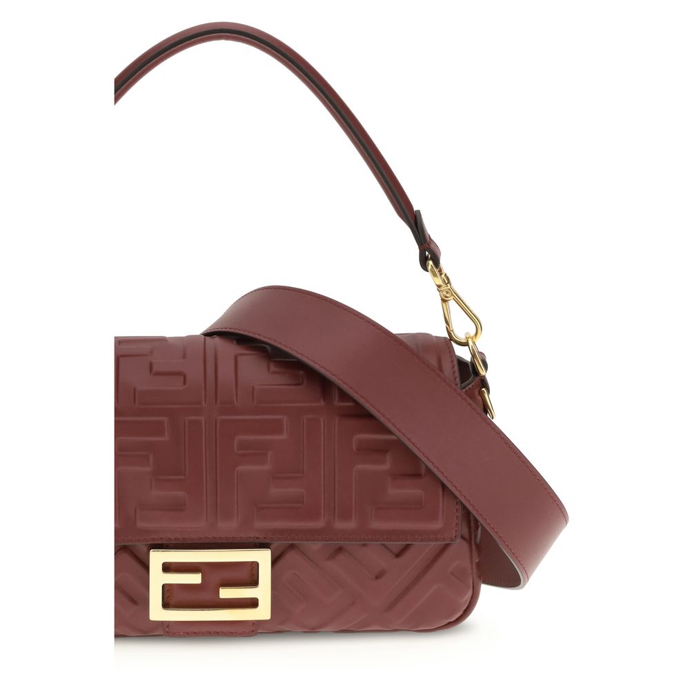 Fendi Baguette schoudertas in bordeaux kalfsleer Fendi