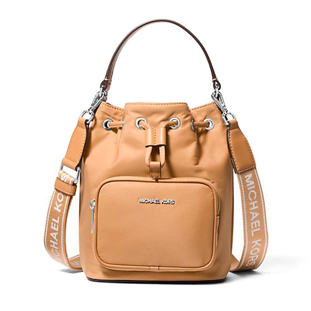 Michael Kors bucketbag van bruin nylon