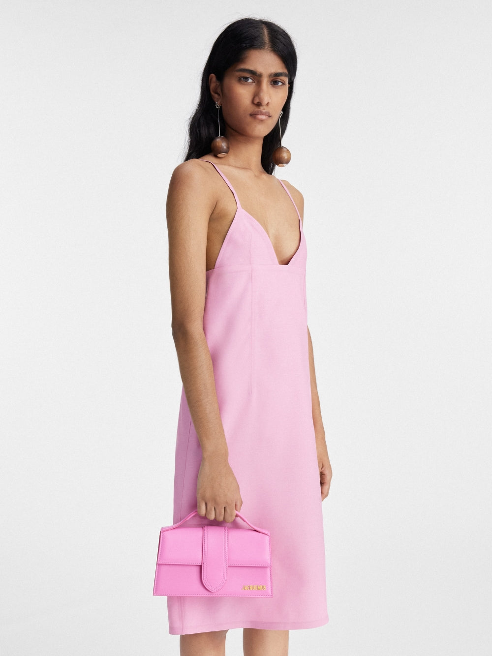 Jacquemus Le Grand Bambino Umhängetasche aus rosa Leder