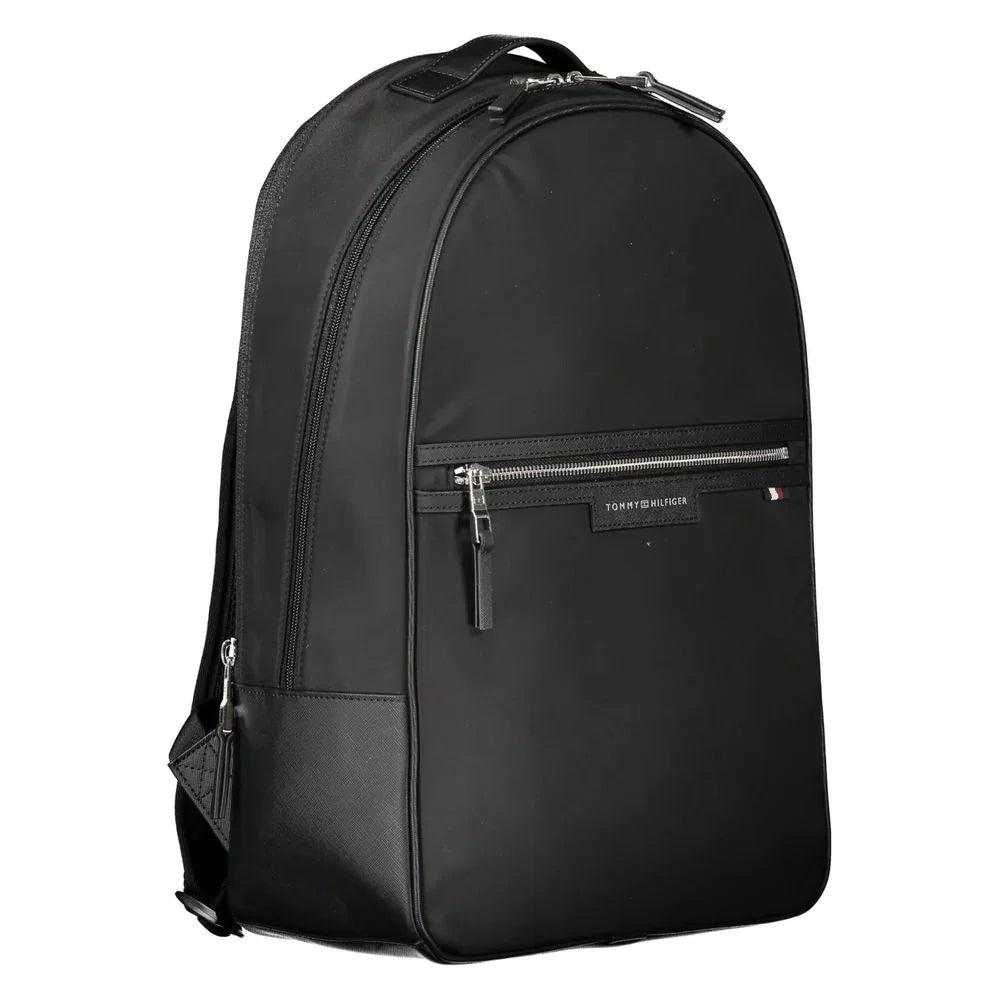 Tommy Hilfiger rugzak in zwart gerecycled polyester met laptopvak, contrasterende details en logo - MARANOS